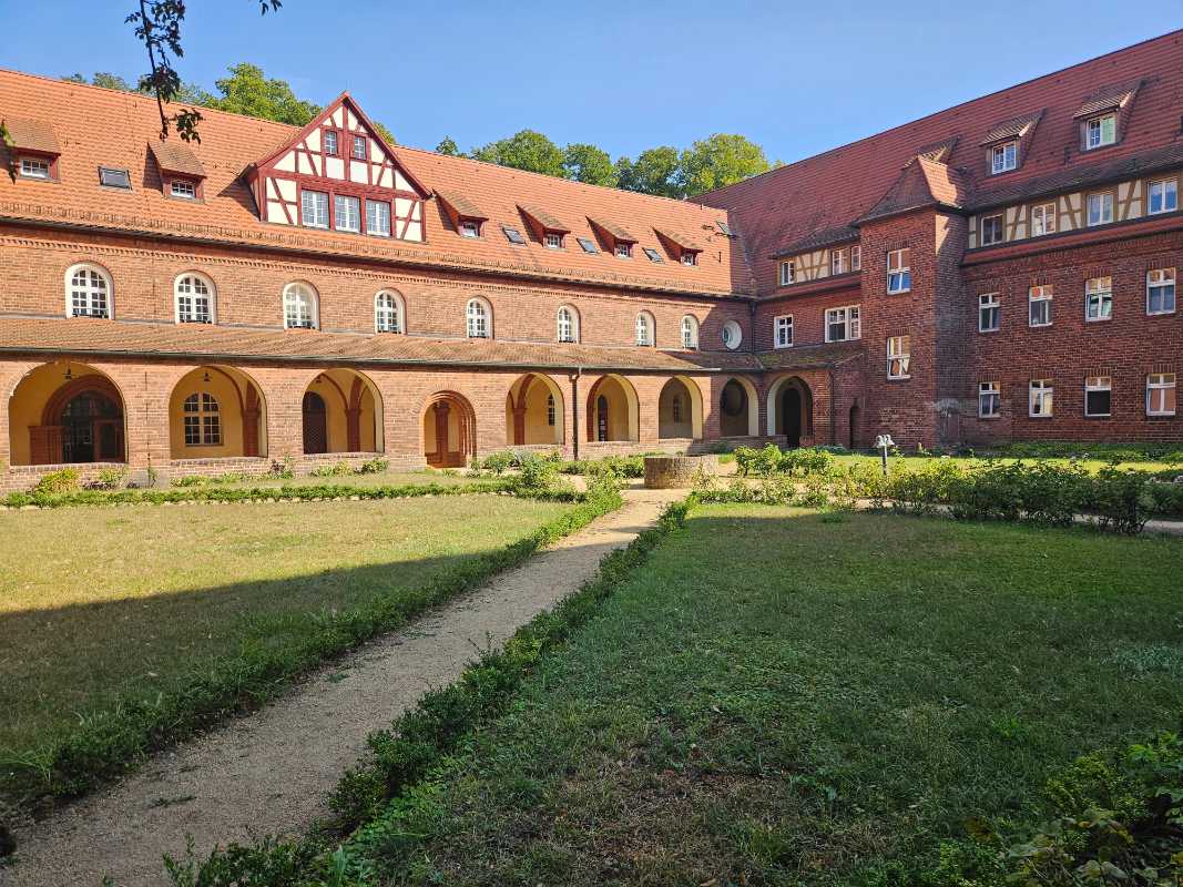 Blick auf die Klosteranlage