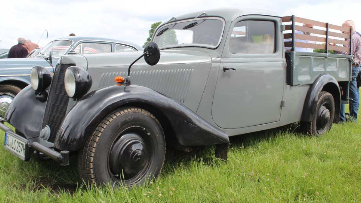 01-170Dk.JPG