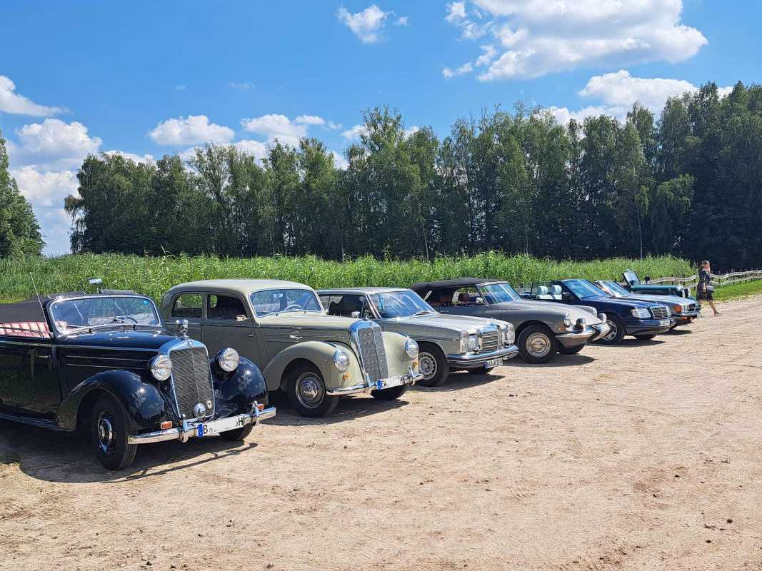 Gruppenbild in Linum